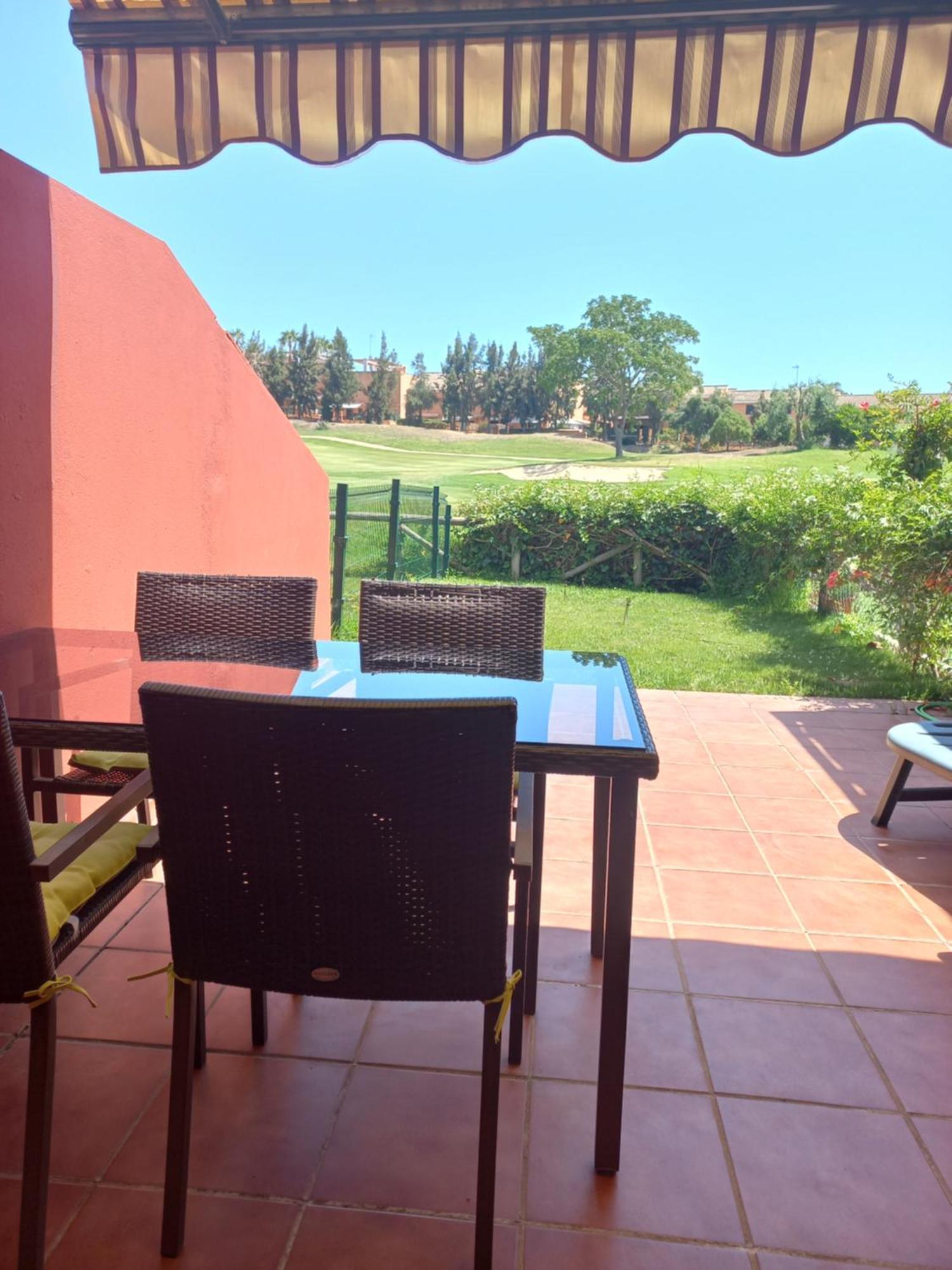 Olhando Um Campo De Golf Islantilla Luaran gambar